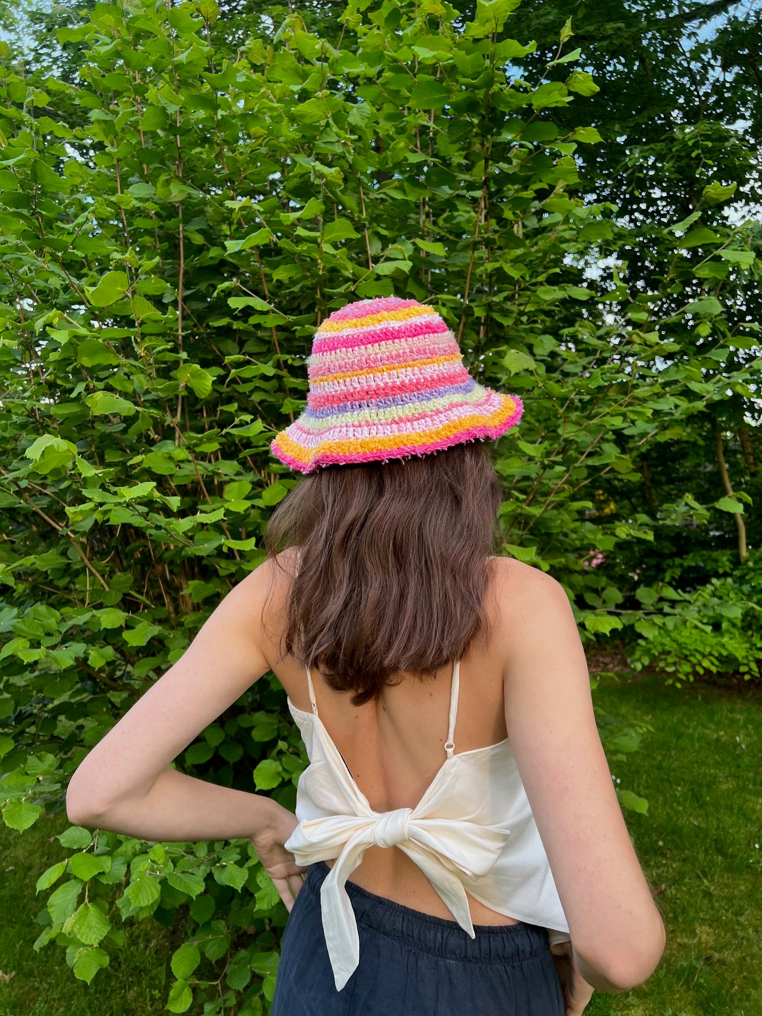 Häkelanleitung "Fuzzy Scrap Hat" Buckethat