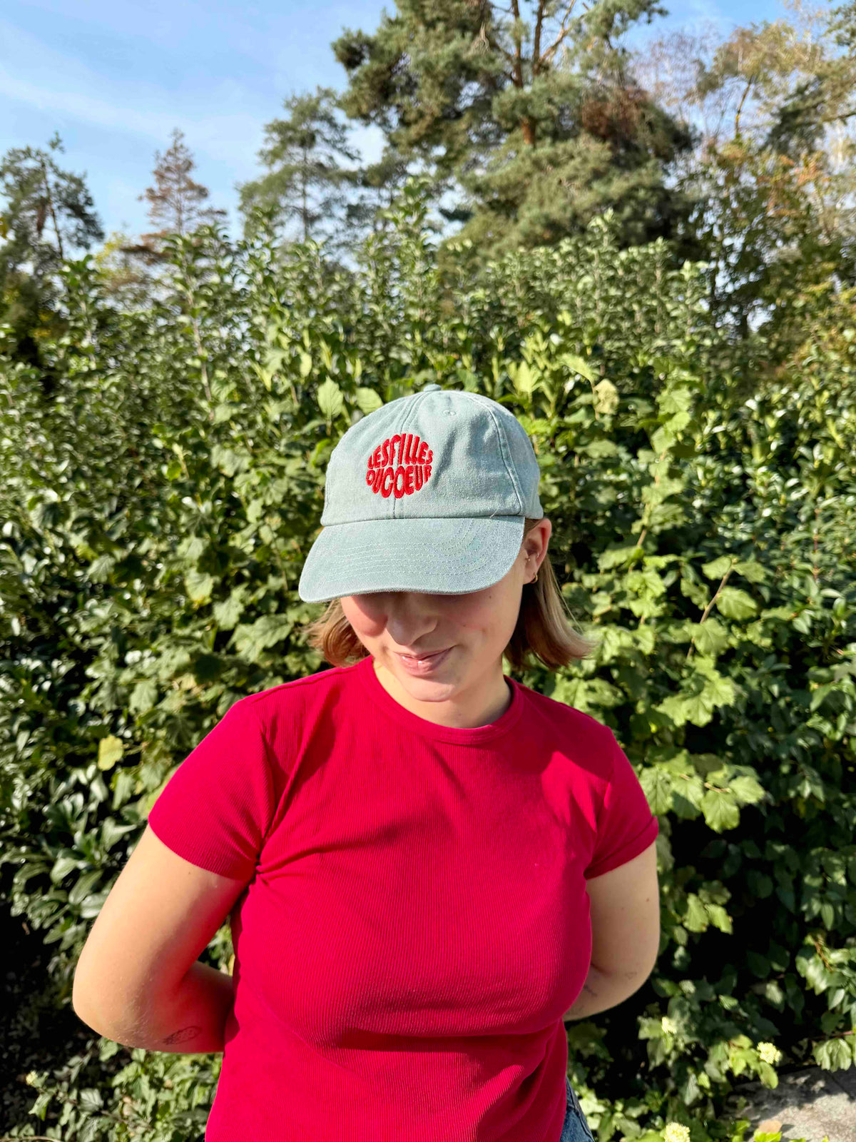 Embroidered peaked cap Lesfillesducoeur