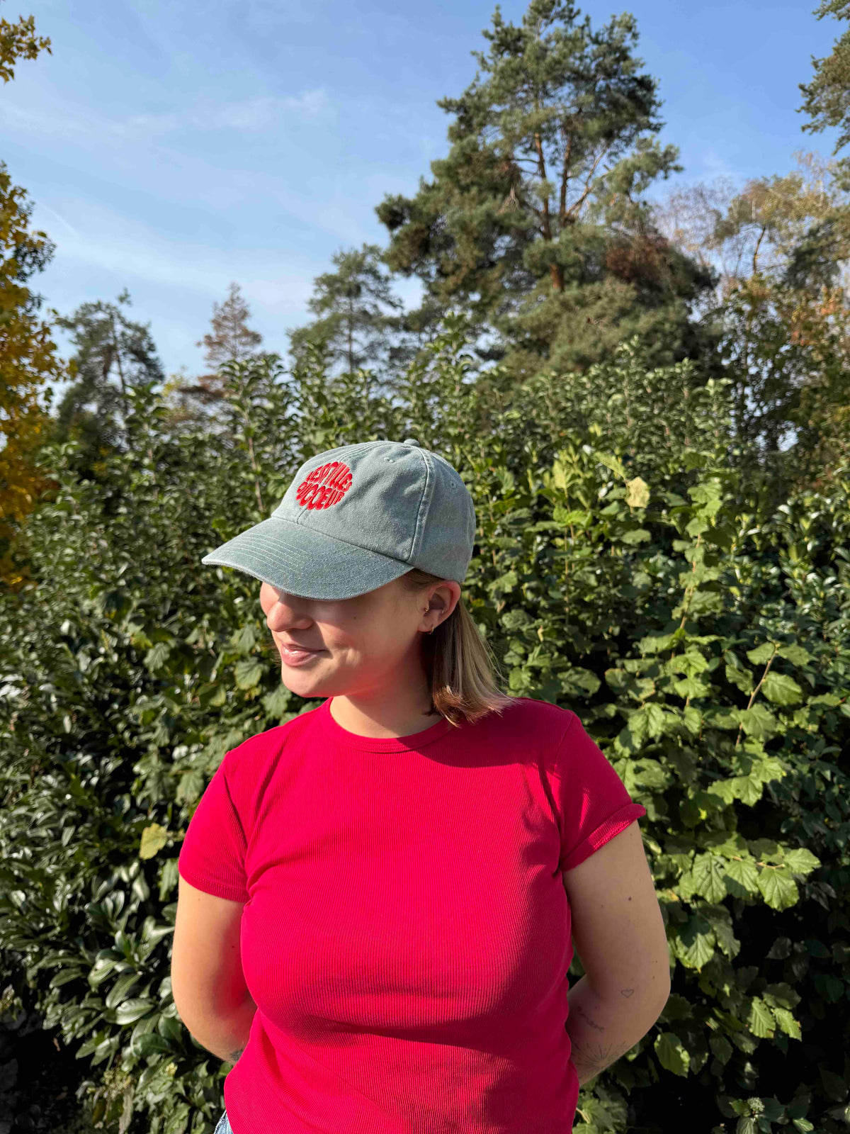 Embroidered peaked cap Lesfillesducoeur