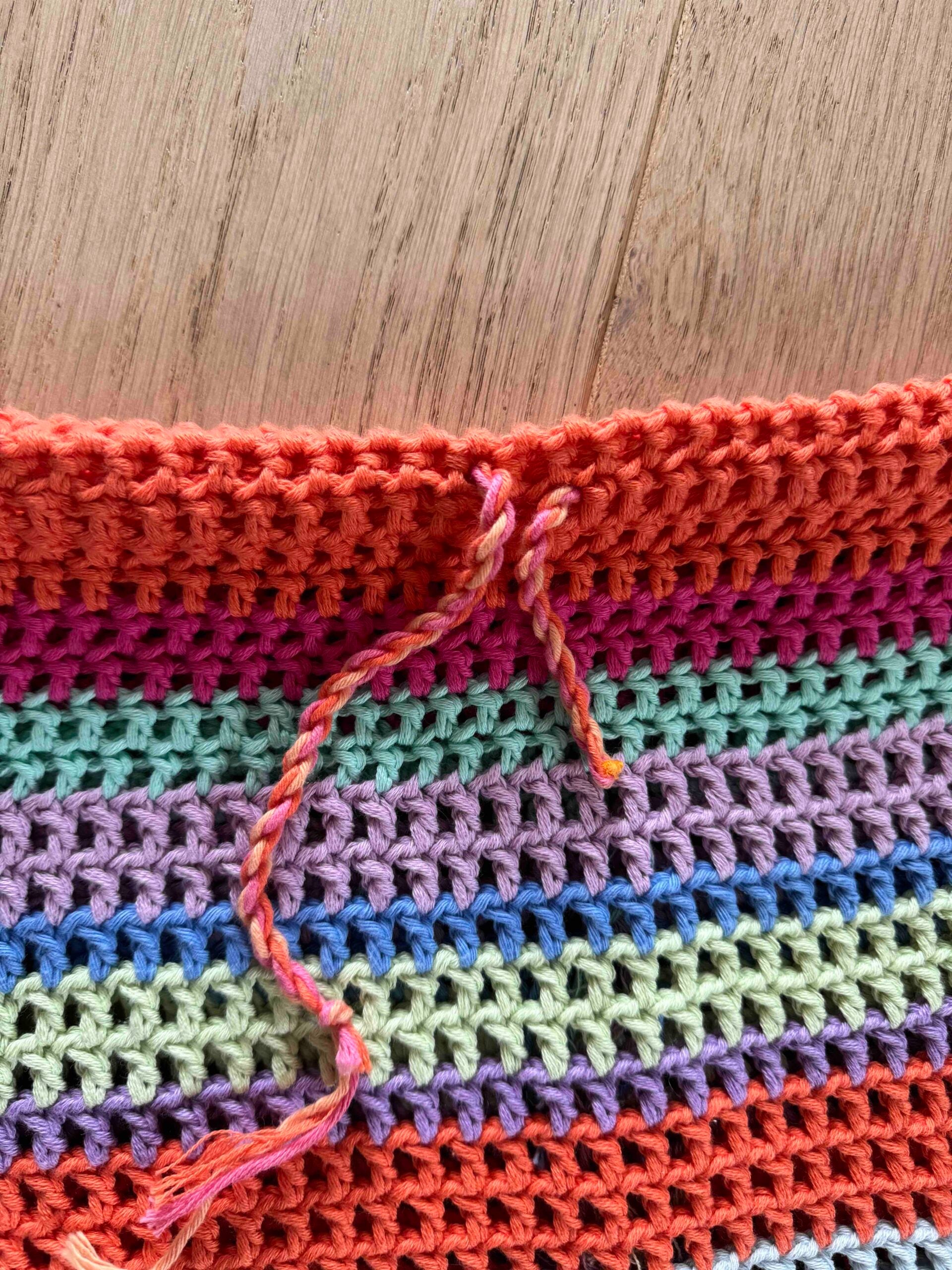 Häkel-Guide "Rainbow Mesh Skirt"