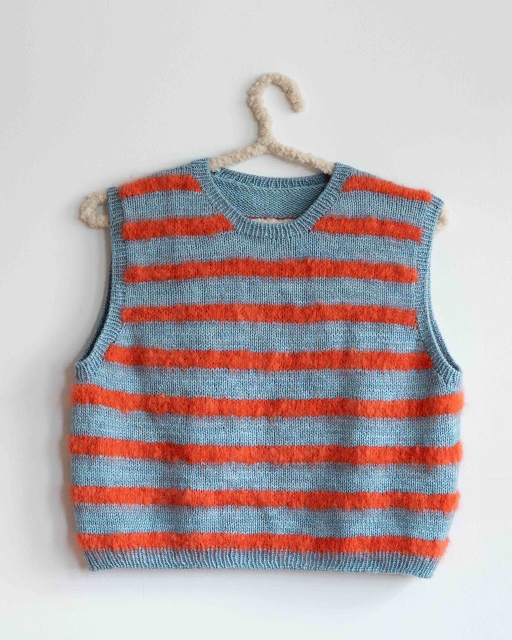Strickanleitung "Fluffy Stripe Slipover"
