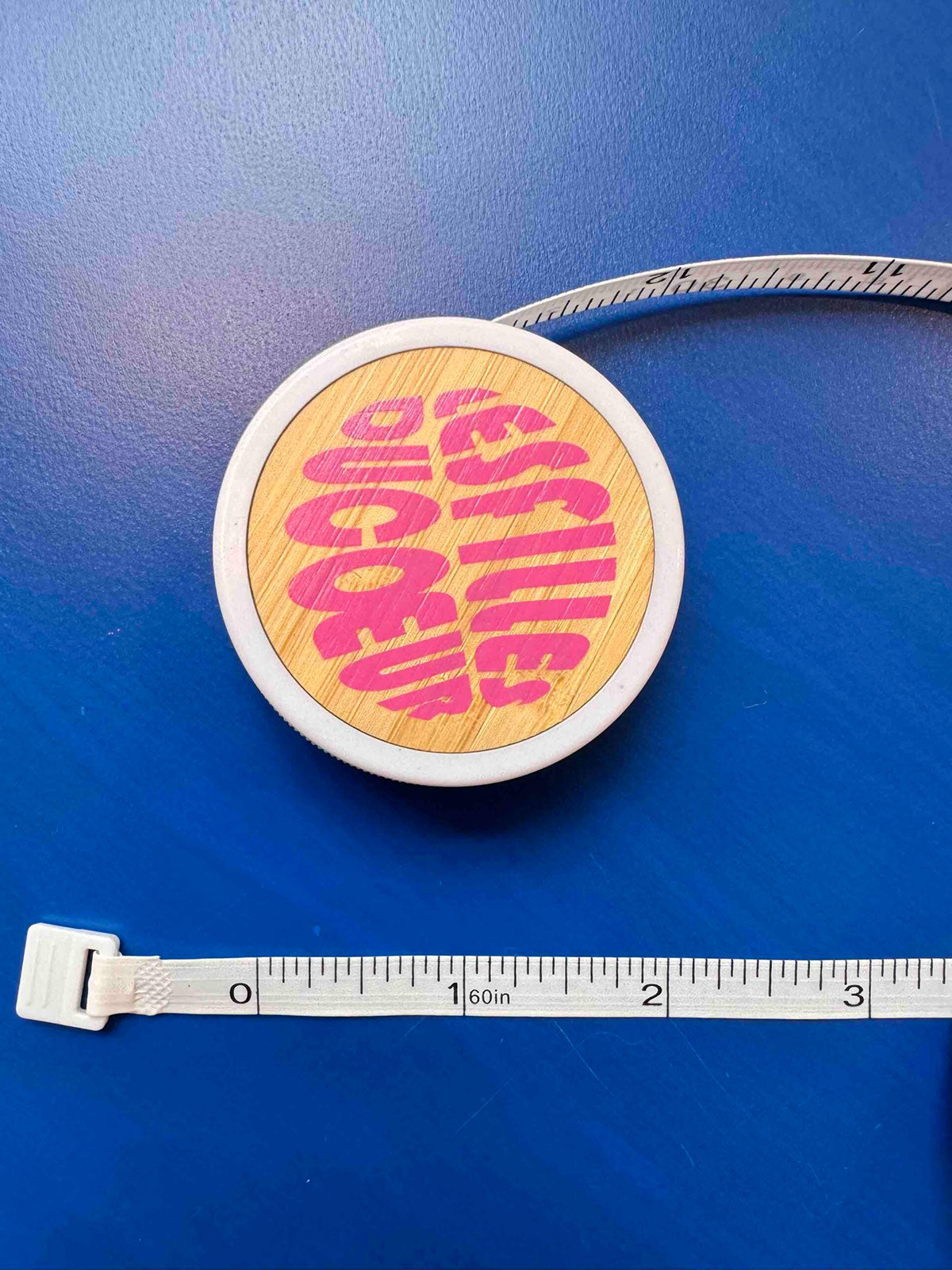 Roll-up measuring tape